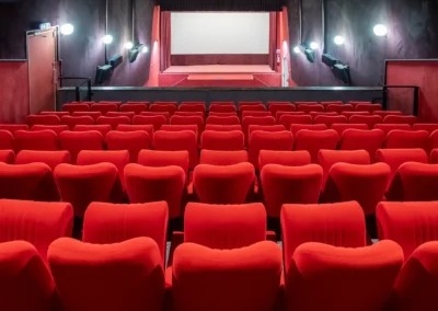 Sièges situés au balcon du cinéma Le LUX Bellac - vue 2